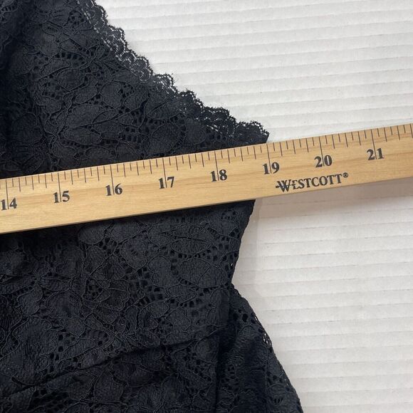 Ashley Nell Tipton Plus Size 1X Black Cami Top Lace Crop V Neck LIned Stretch - Picture 8 of 10